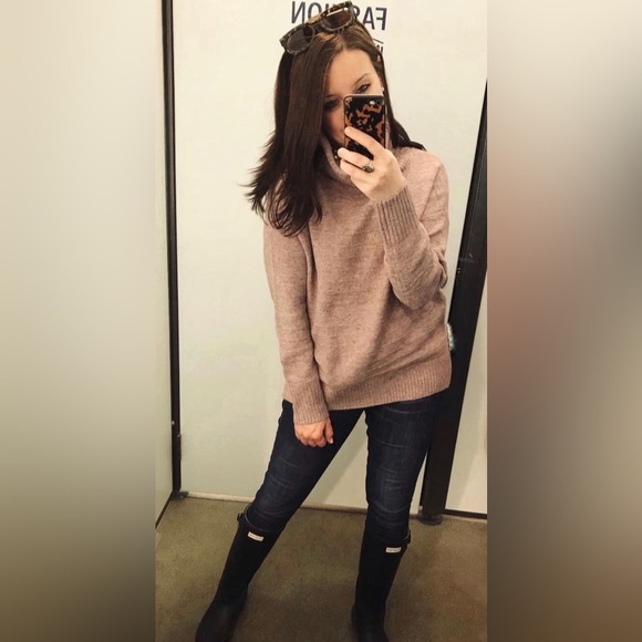 Old Navy Mauve Cowl Neck Oversized Sweater Oversized sz Small - Picture 5 of 8